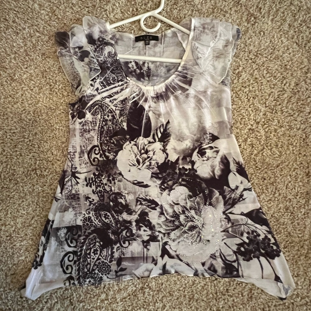 B.L.E.U top - Picture 2 of 5